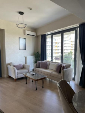 Brand-New 3-Bedroom Apartment with Terrace near Mall of Istanbul - Batisehir 36